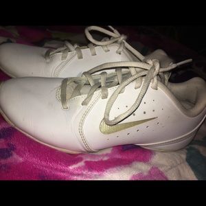 Nike cheer shoes
